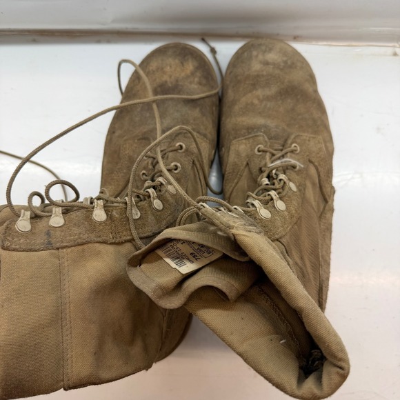 Hot Weather Army Combat Boots Mens 13 R Tan Suede Vibram Sole SPM1C1-13-D-1017 main image 11